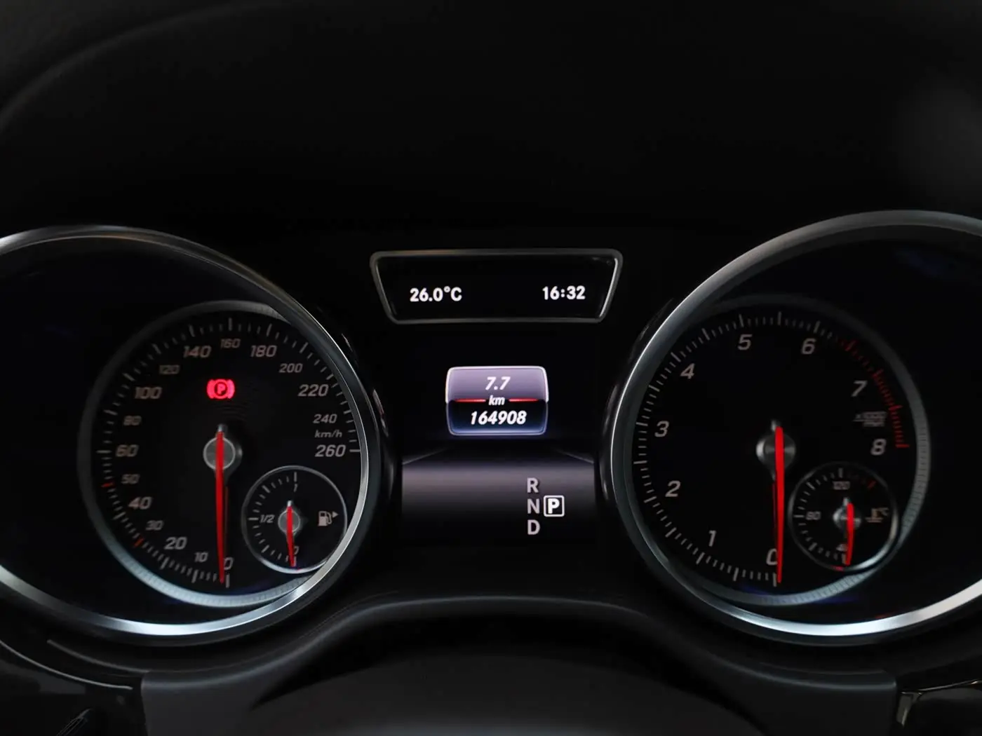 Mercedes-Benz GLS 2018 — Photo 14/20