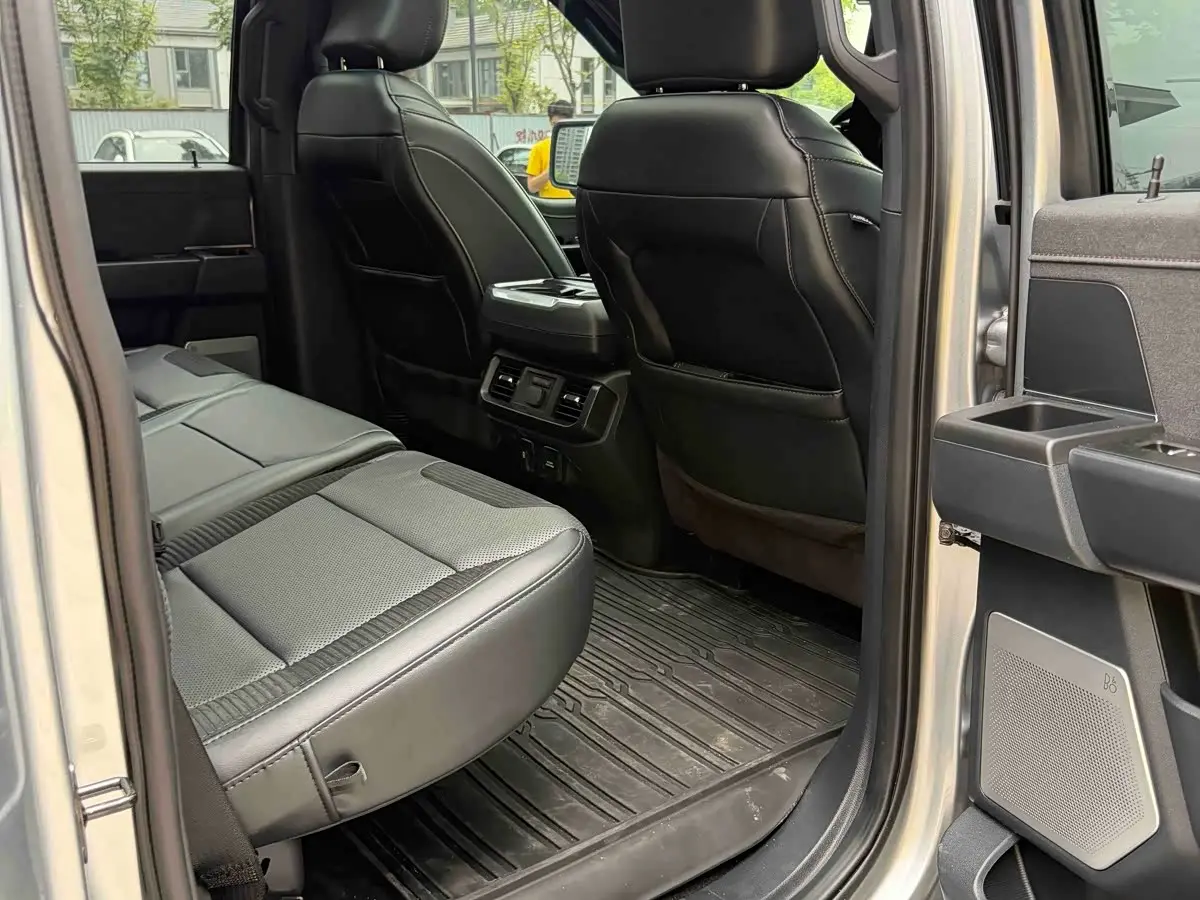 Ford F-150 Raptor 2023 — Photo 6/9