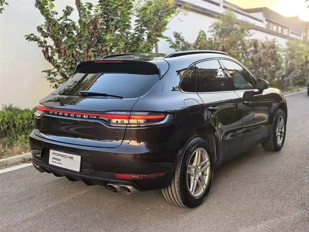 Porsche Macan 2020 — Фото 3/13