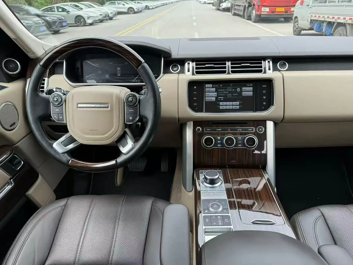 Land Rover Range Rover 2016 — Photo 9/9