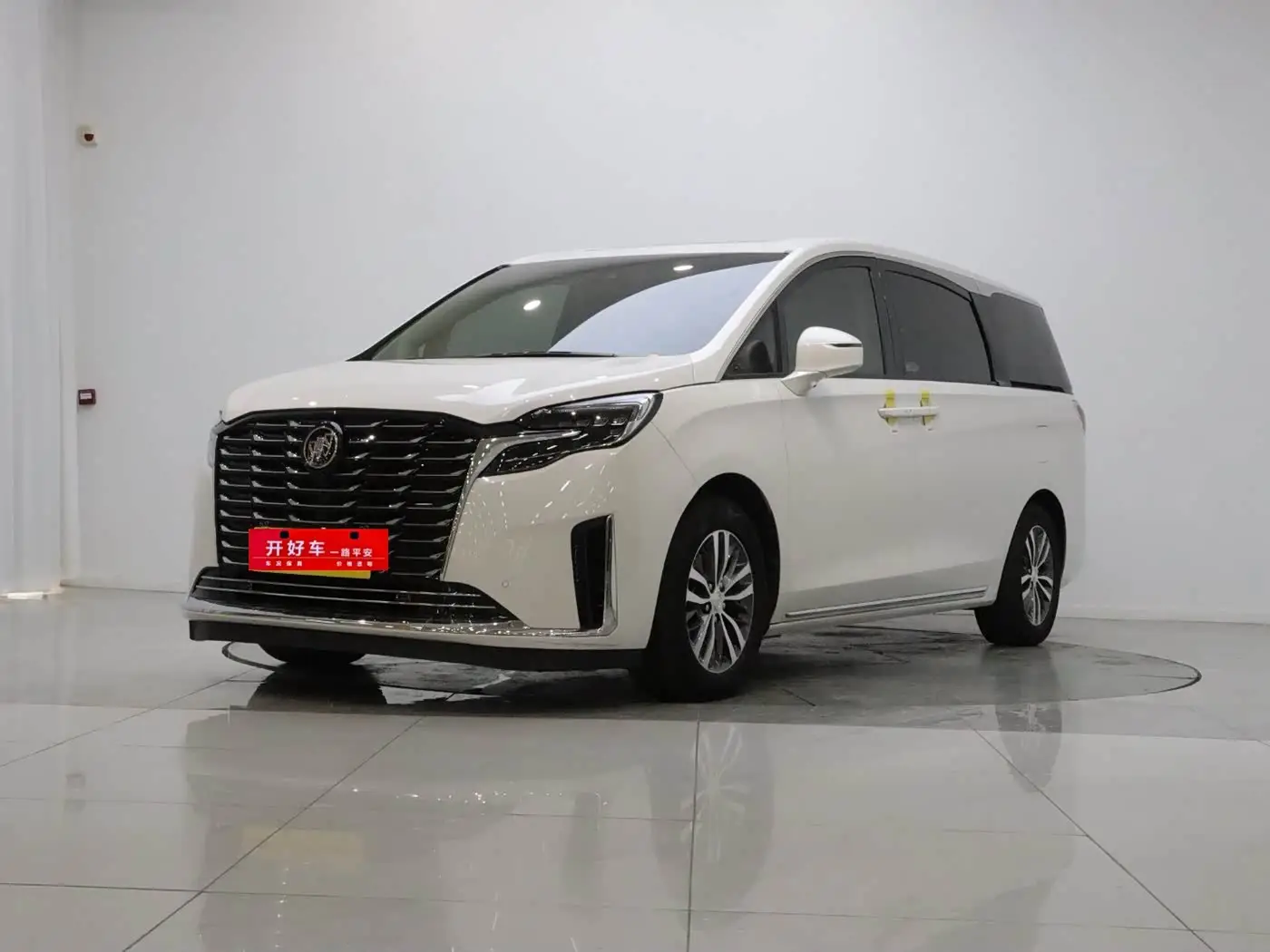Buick GL8, 2023