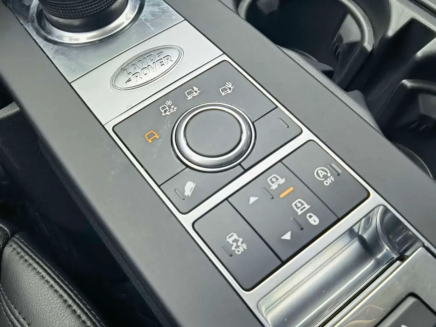 Land Rover Discovery 2020 — Фото 14/20