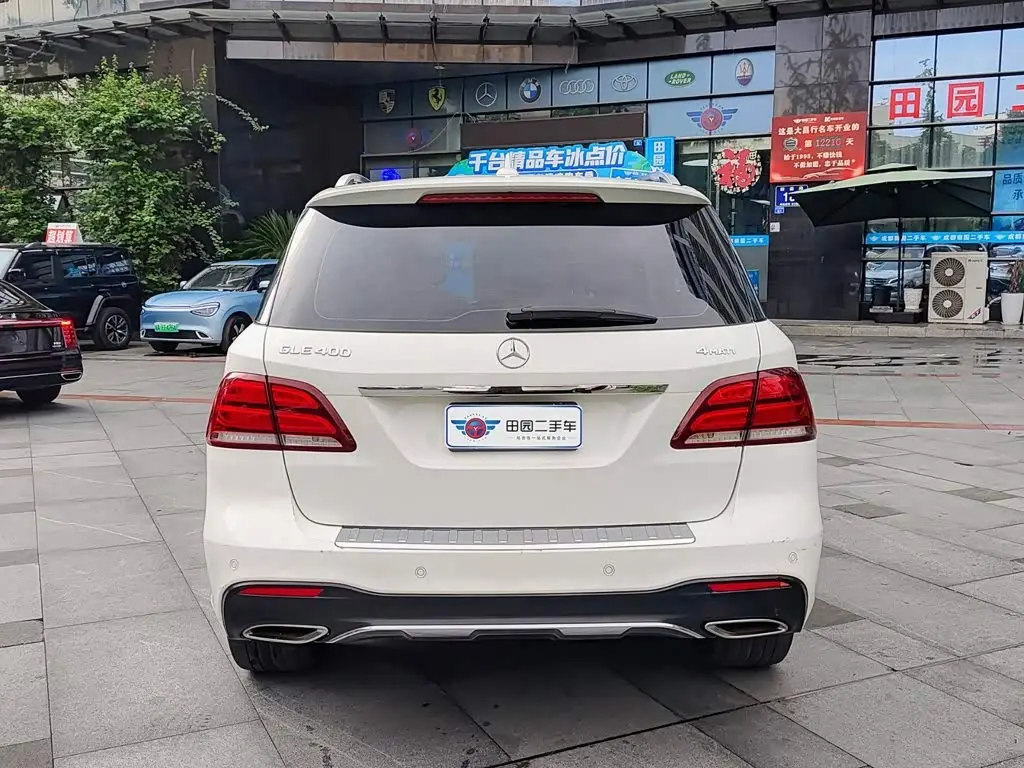 Mercedes-Benz GLE 2018 — Фото 5/11