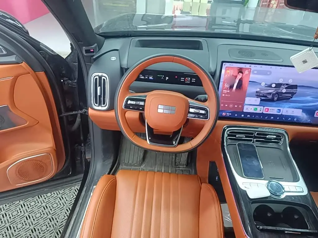 Geely Galaxy Galaxy M9 2025 — Photo 11/20