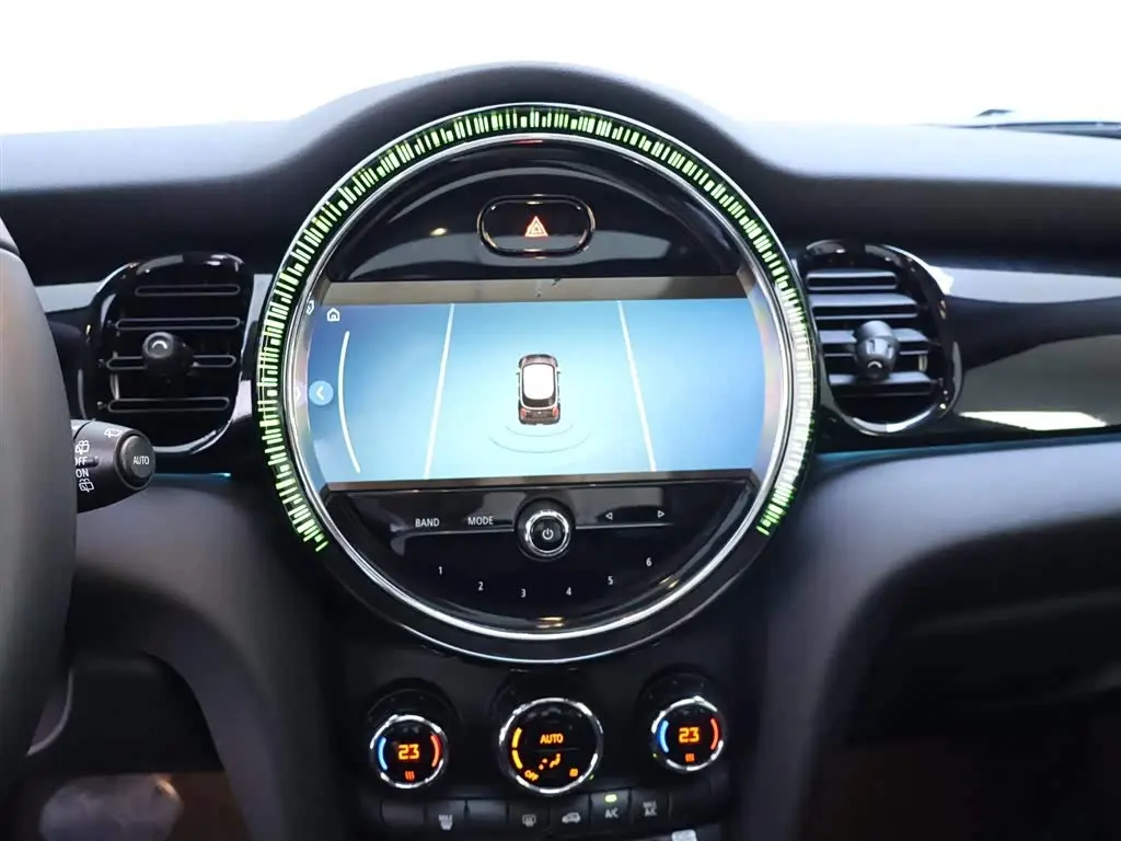 MINI MINI 2023 — Photo 10/20