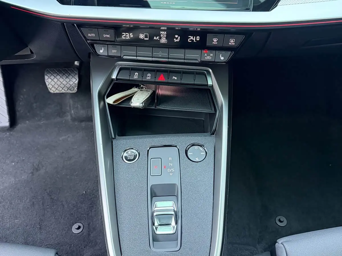 Audi A3 2024 — Photo 13/20