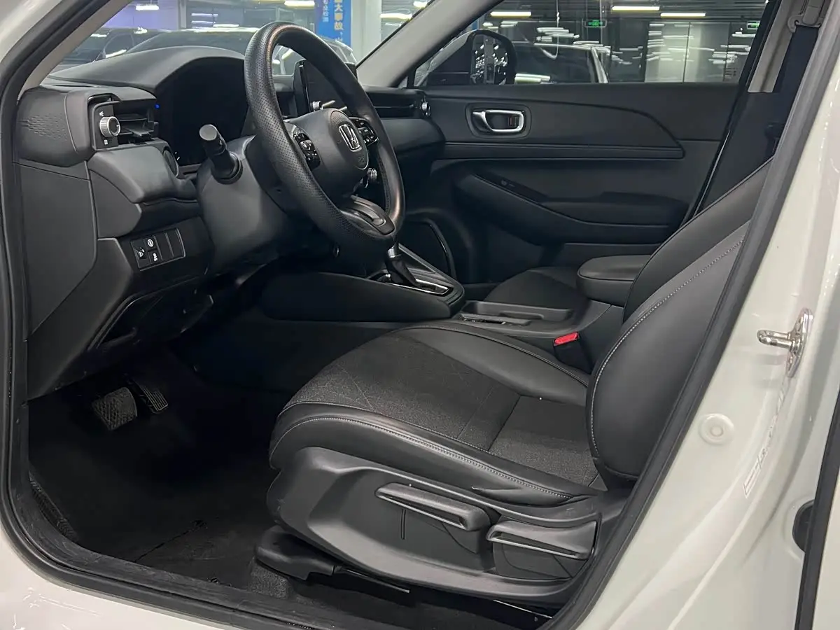 Honda Vezel 2023 — Фото 13/19