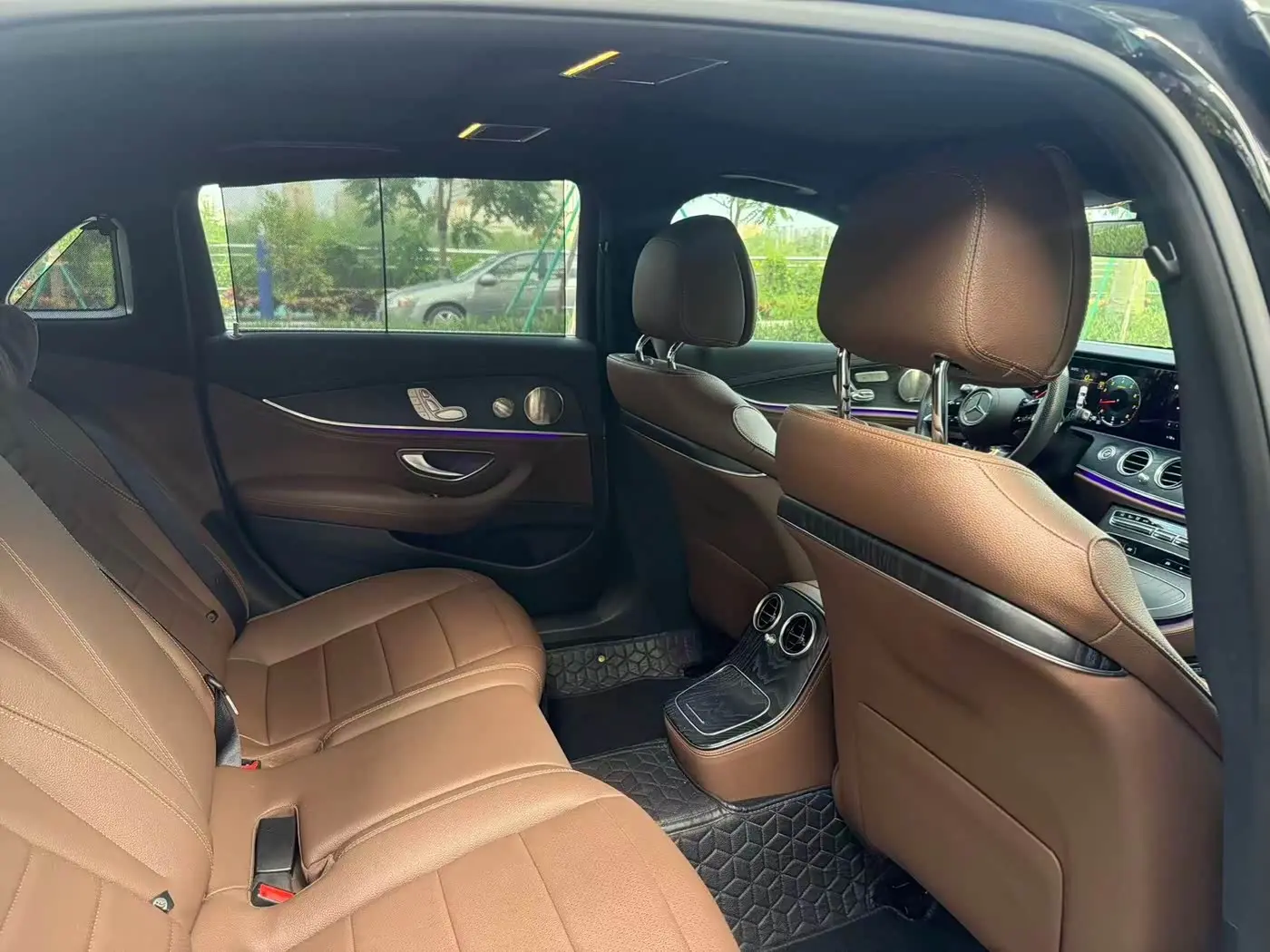 Mercedes-Benz E-Class 2023 — Şəkil 6/11