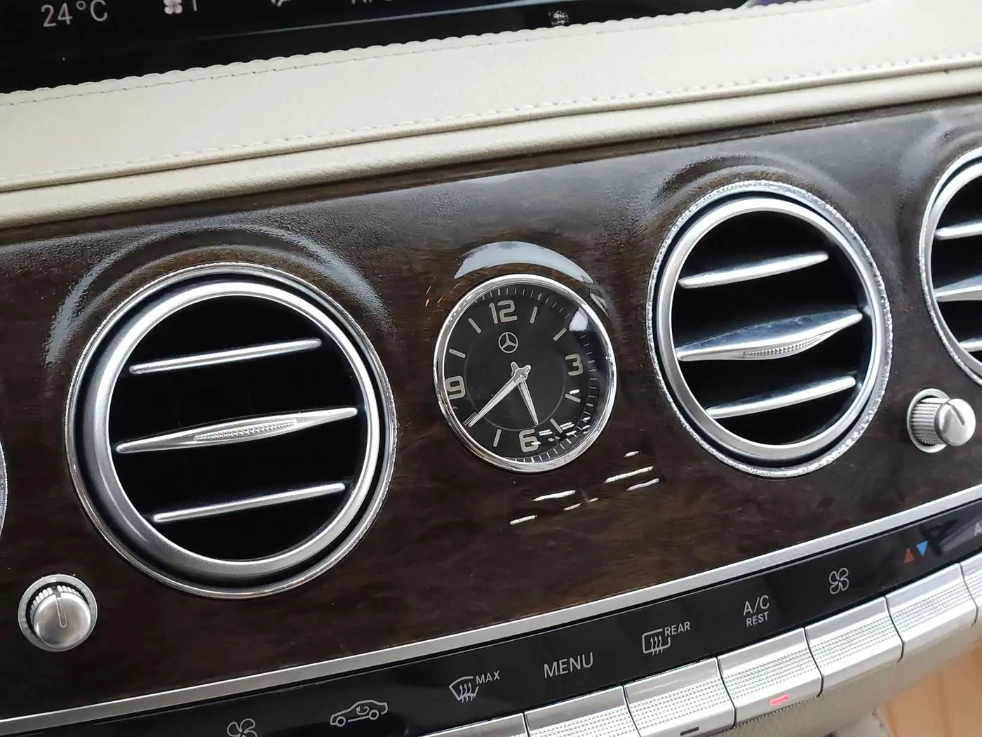 Mercedes-Benz S-Class 2017 — Photo 14/20