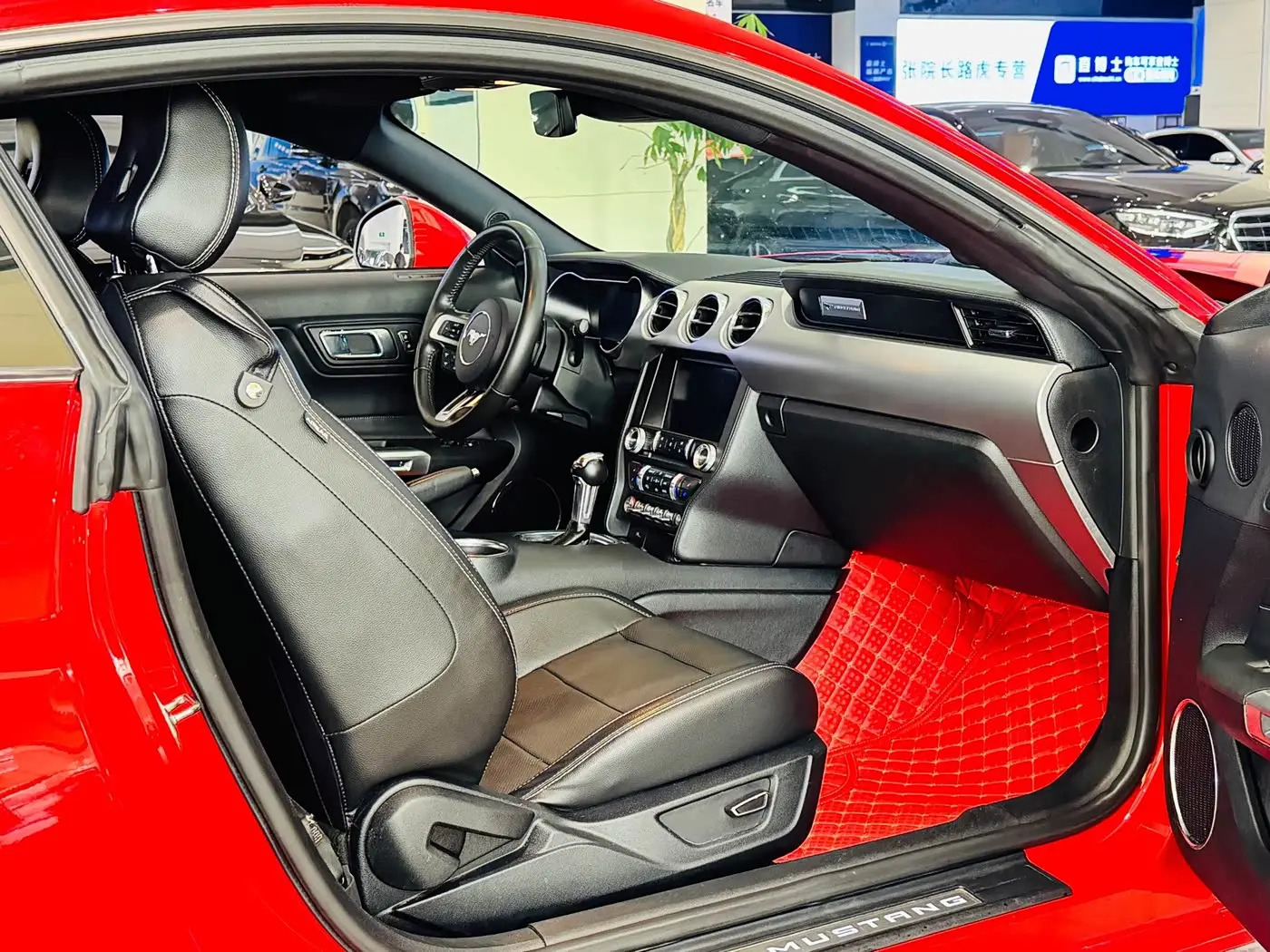 Ford Mustang 2019 — Photo 5/18