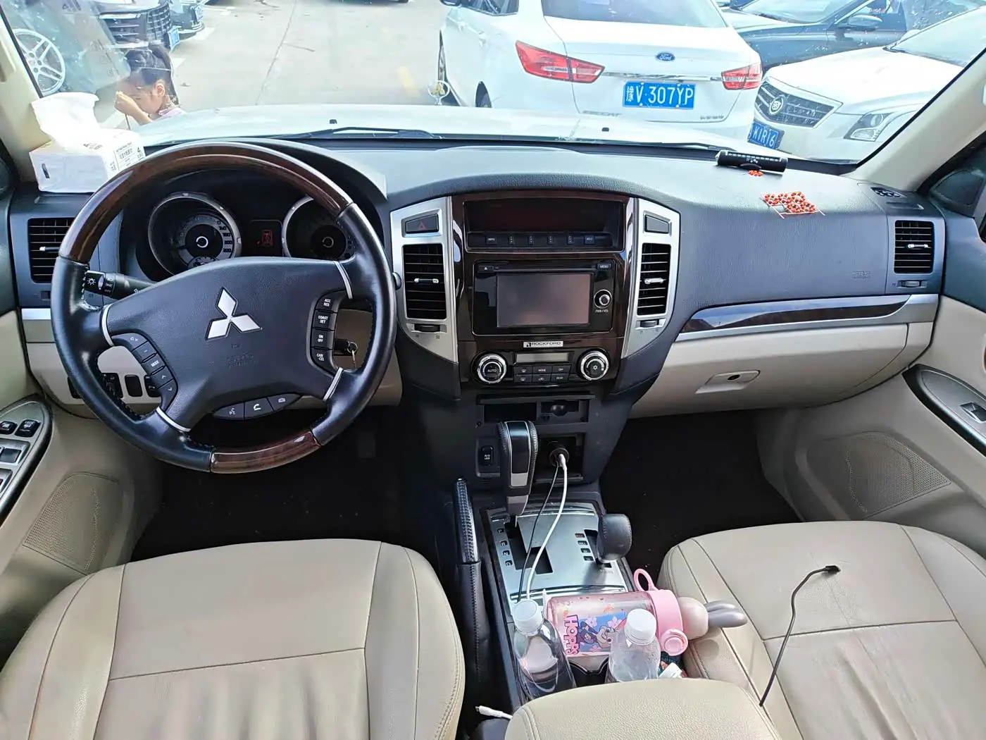 Mitsubishi Pajero 2020 — Photo 7/10