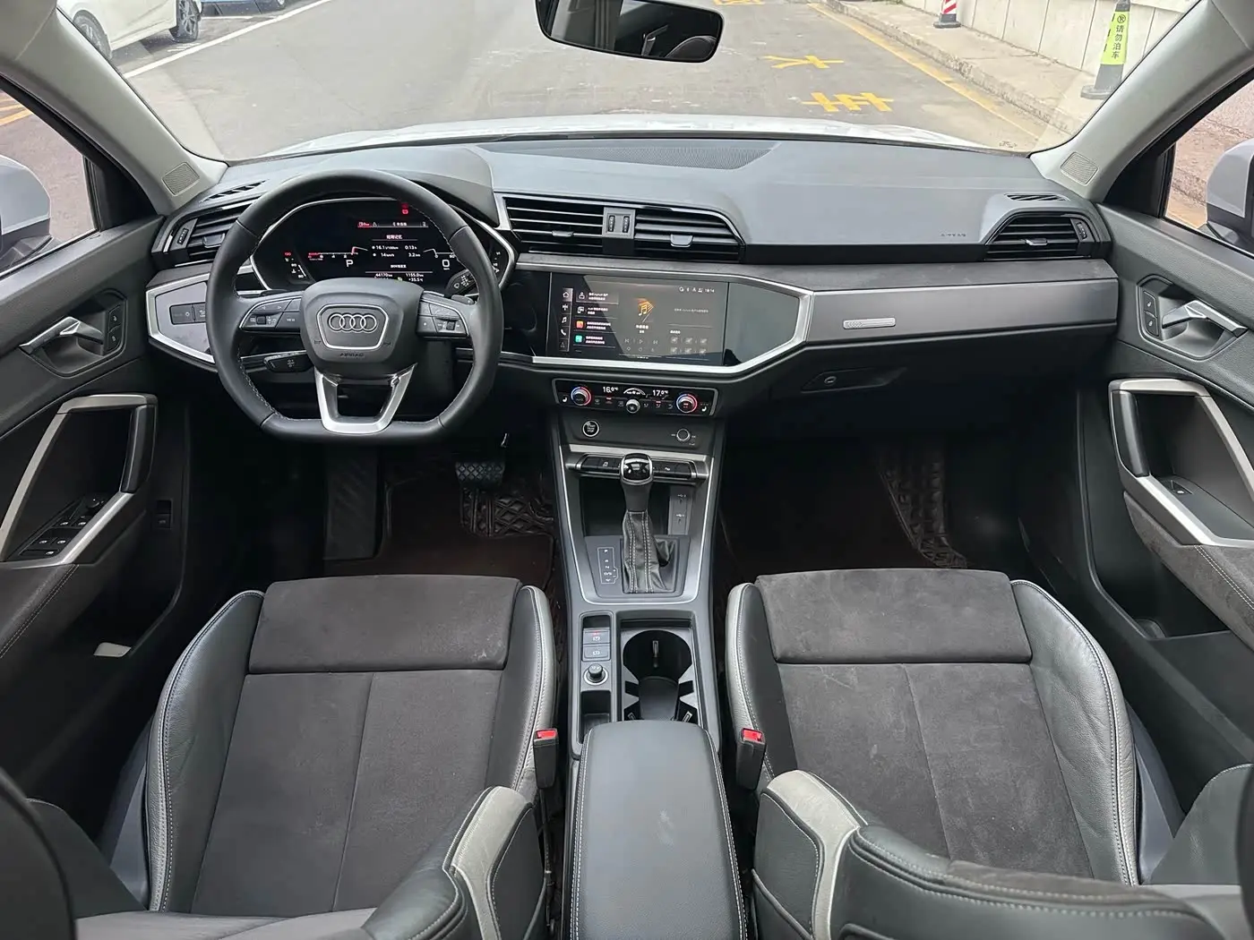 Audi Q3 2023 — Şəkil 15/20