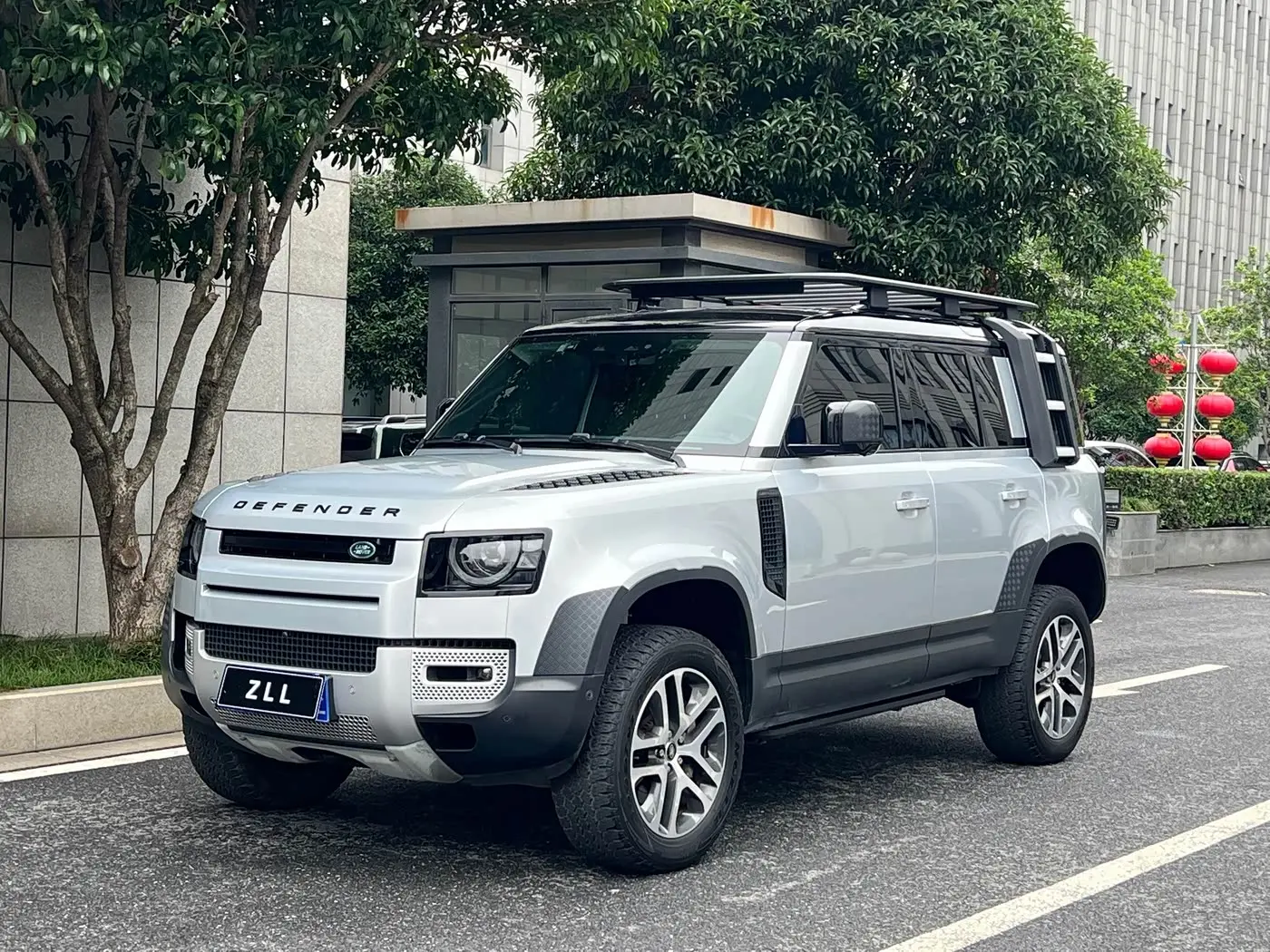 Land Rover Defender 2022 — Şəkil 1/16