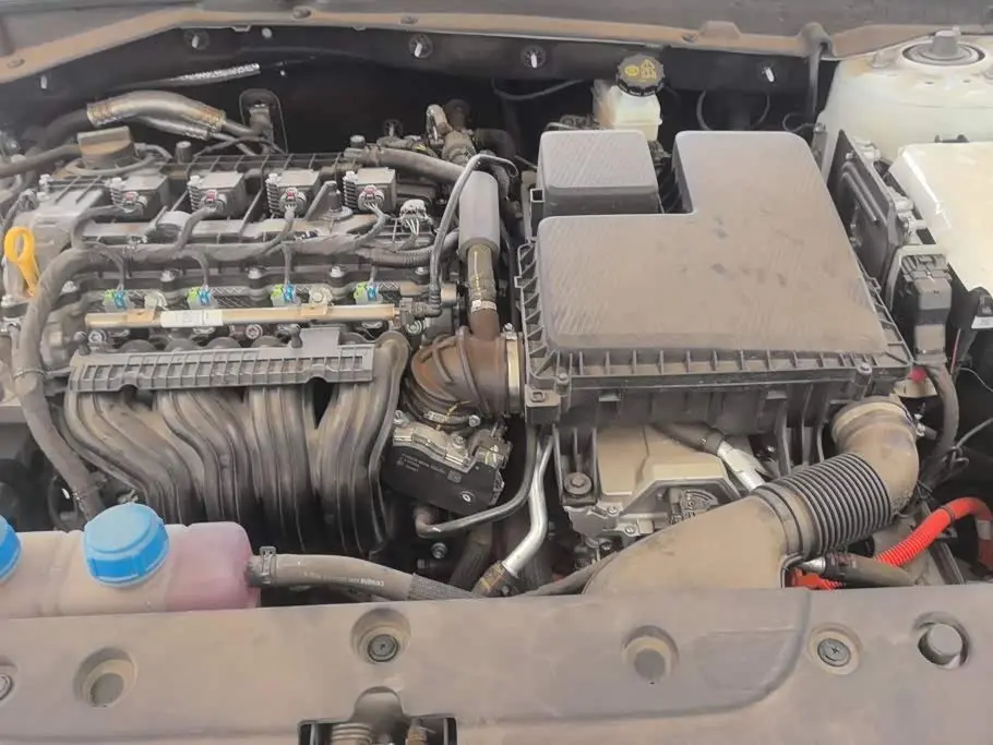 Changan Eado PHEV 2025 — Photo 10/16