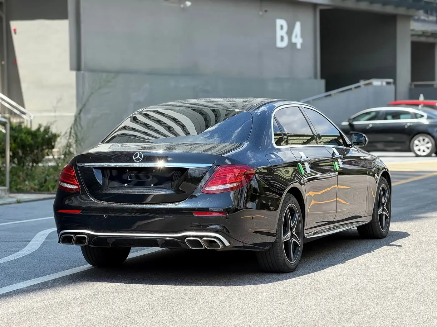 Mercedes-Benz E-Class 2020 — Photo 9/9