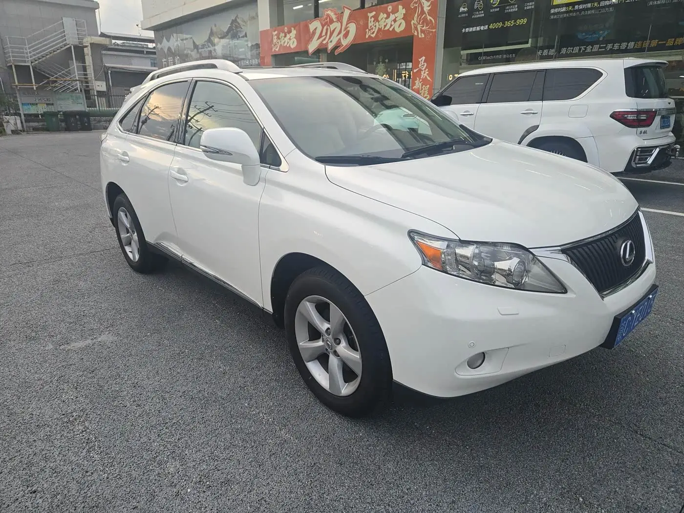 Lexus RX Classic 2011 — Photo 2/9