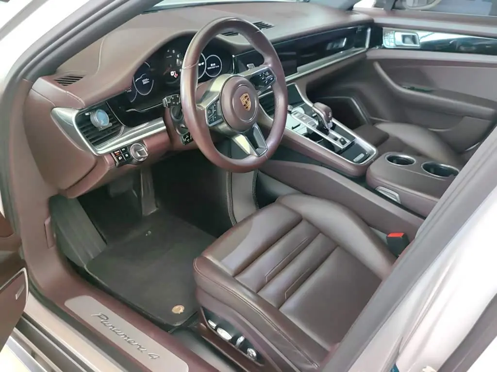 Porsche Panamera 2020 — Photo 8/13