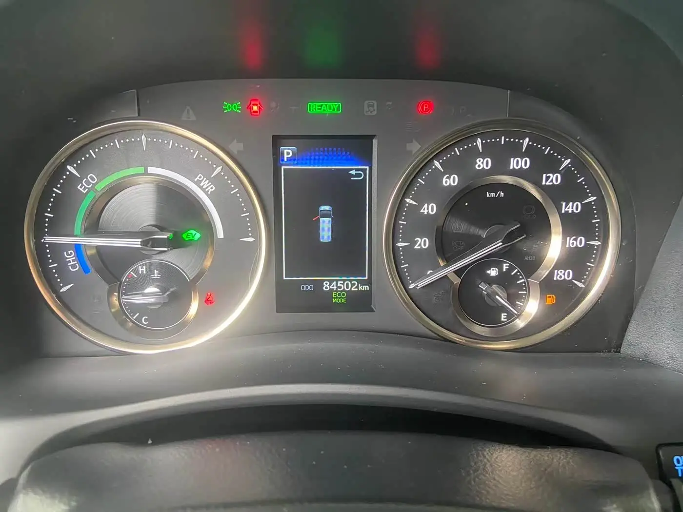 Toyota Vellfire 2022 — ფოტო 20/20