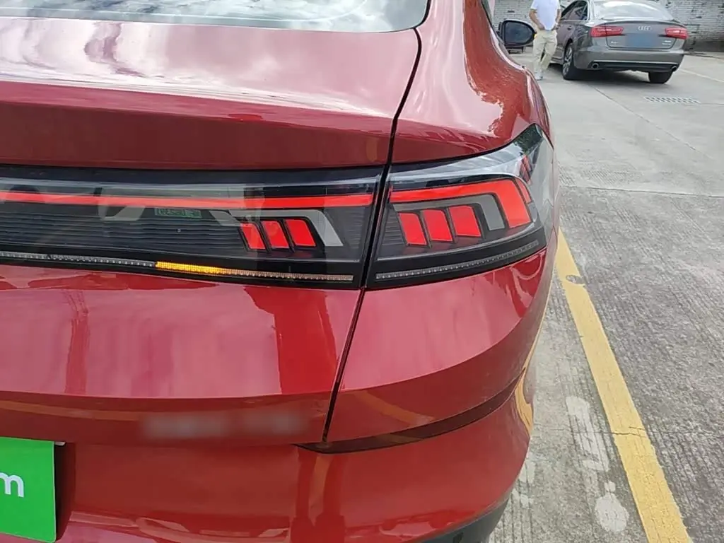 Volkswagen Lamando 2023 — Photo 8/20