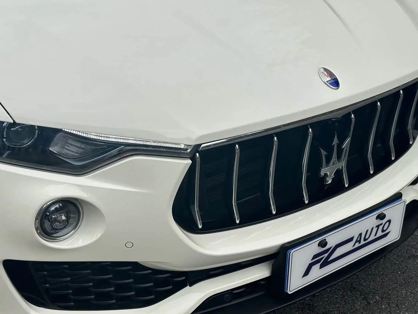 Maserati Levante 2021 — Фото 8/20