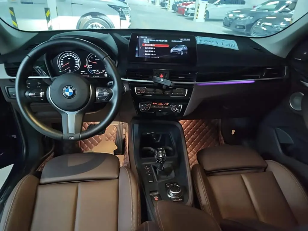 BMW X1 2022 — Фото 10/20