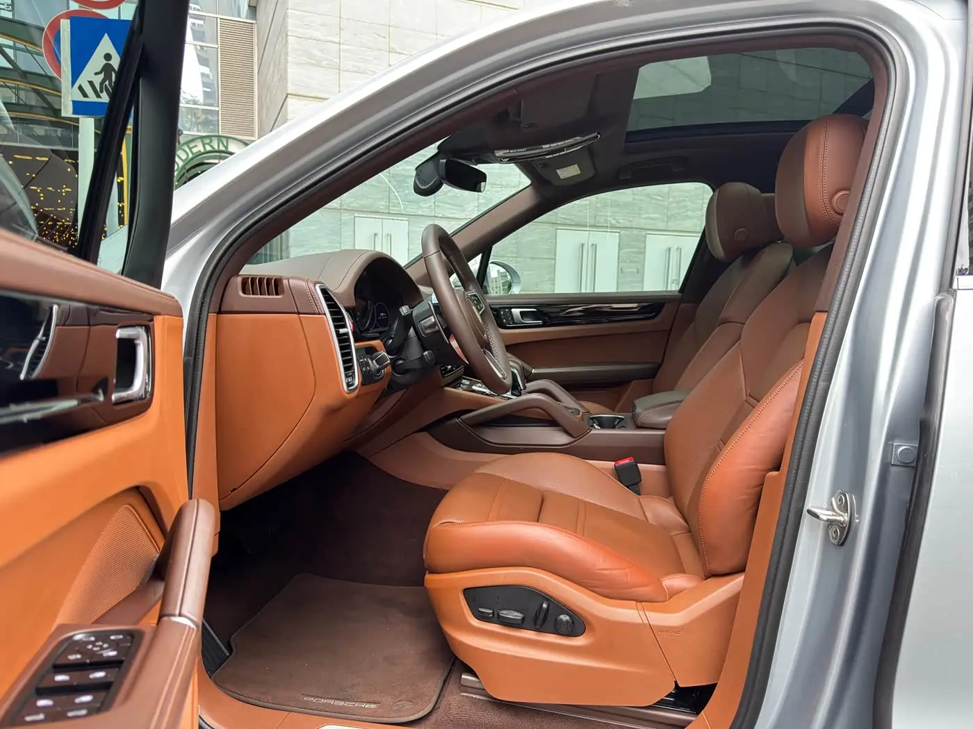 Porsche Cayenne 2022 — Şəkil 8/20