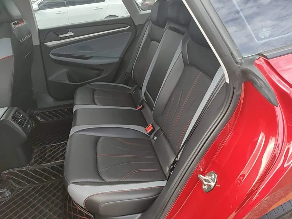 Volkswagen Lamando 2023 — Photo 17/20