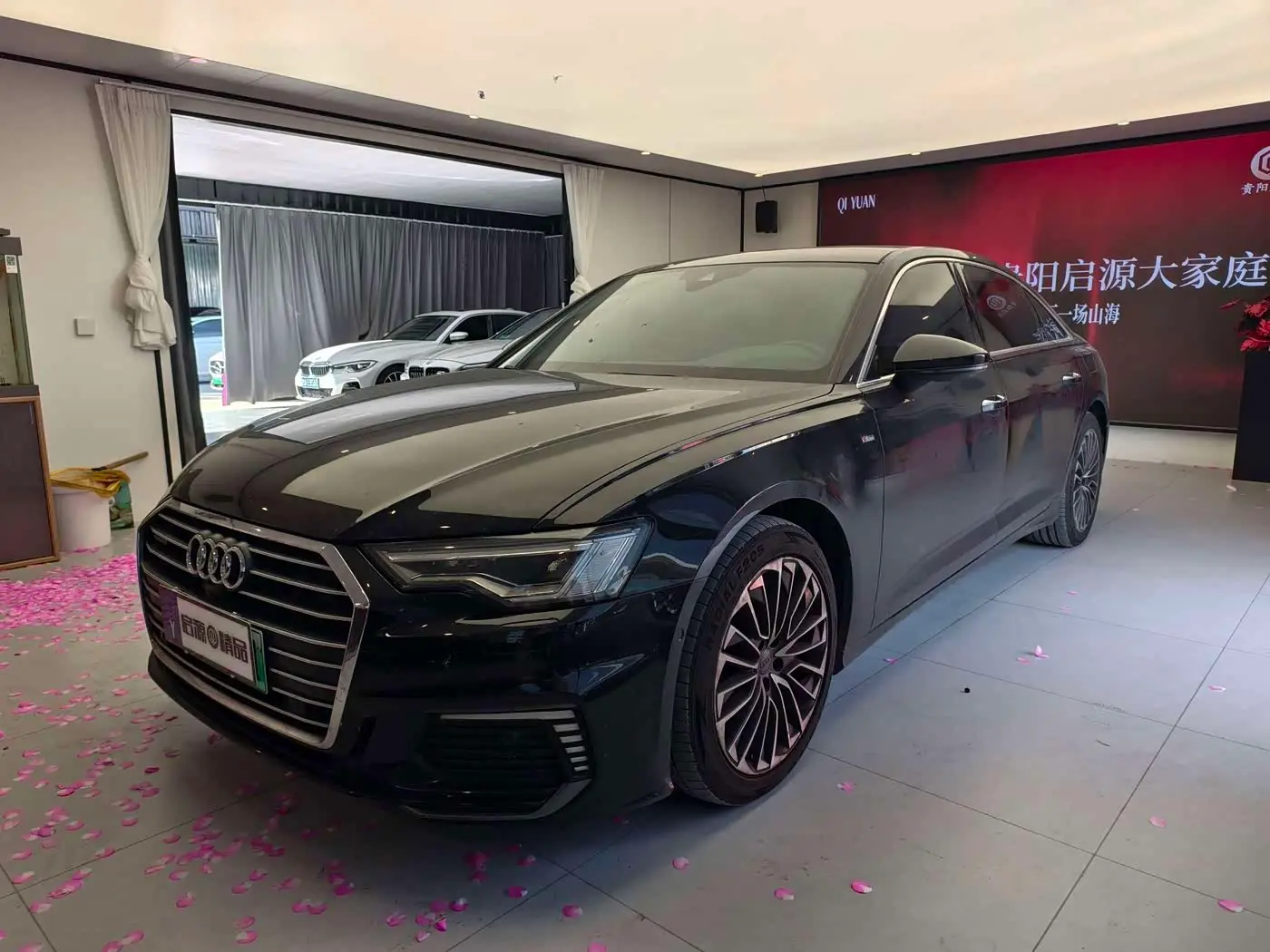 Audi A6L New Energy 2021 — ფოტო 1/20