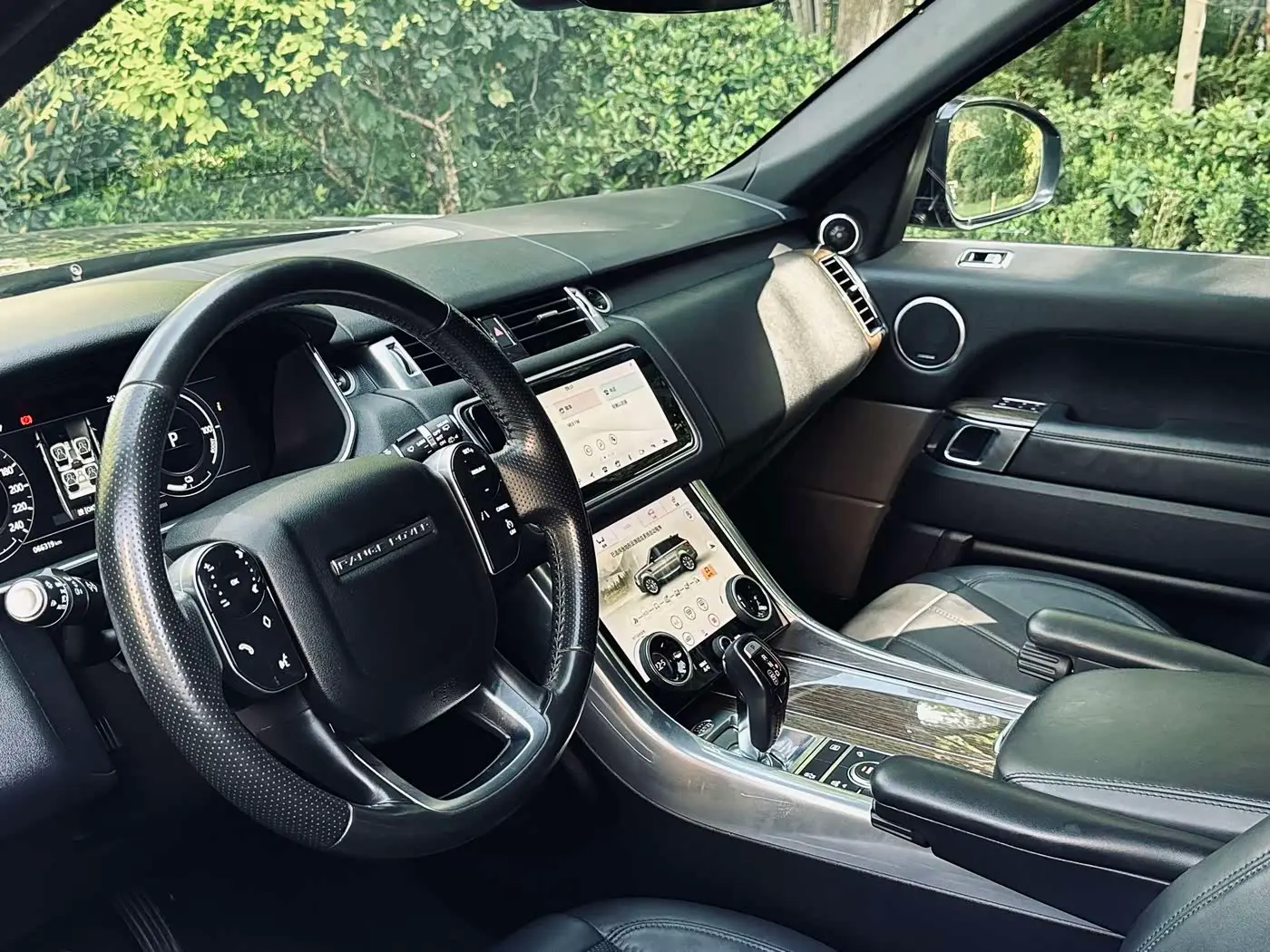 Land Rover Range Rover Sport PHEV 2019 — Фото 6/18