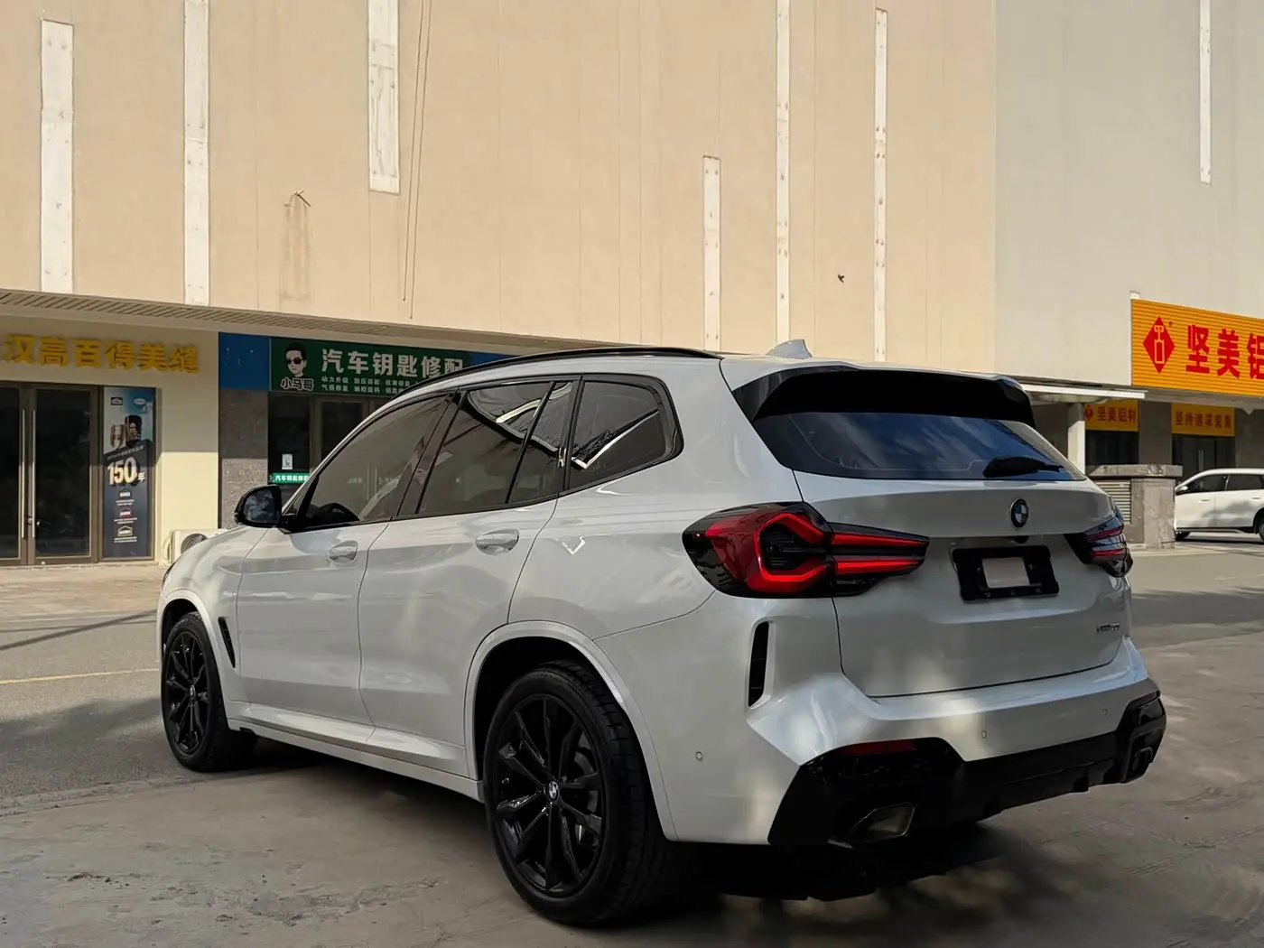 BMW X3 2024 — Photo 7/9