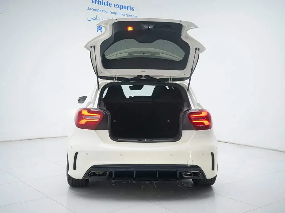 Mercedes-Benz A-Class AMG 2018 — Photo 8/20
