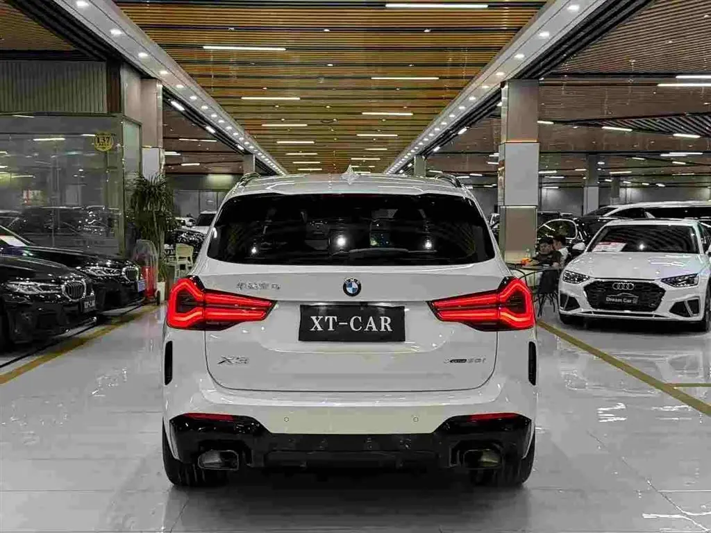 BMW X3 2022 — Photo 8/9