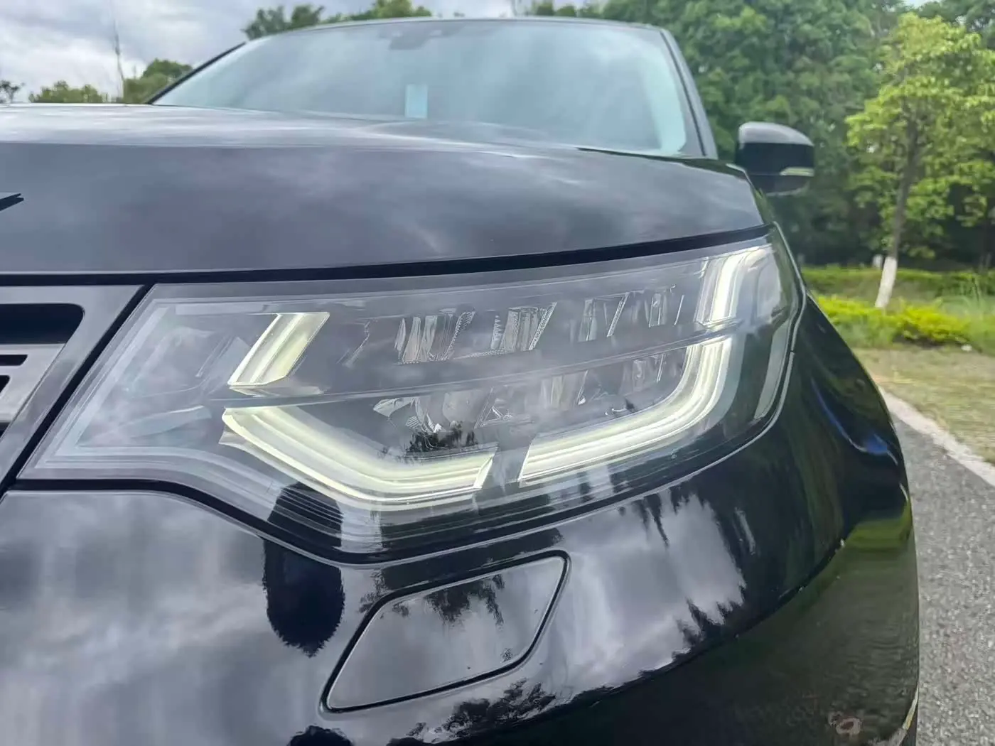 Land Rover Discovery 2020 — Photo 6/19