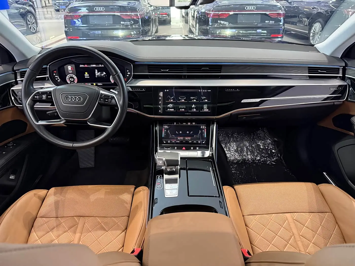 Audi A8 2024 — Photo 7/17