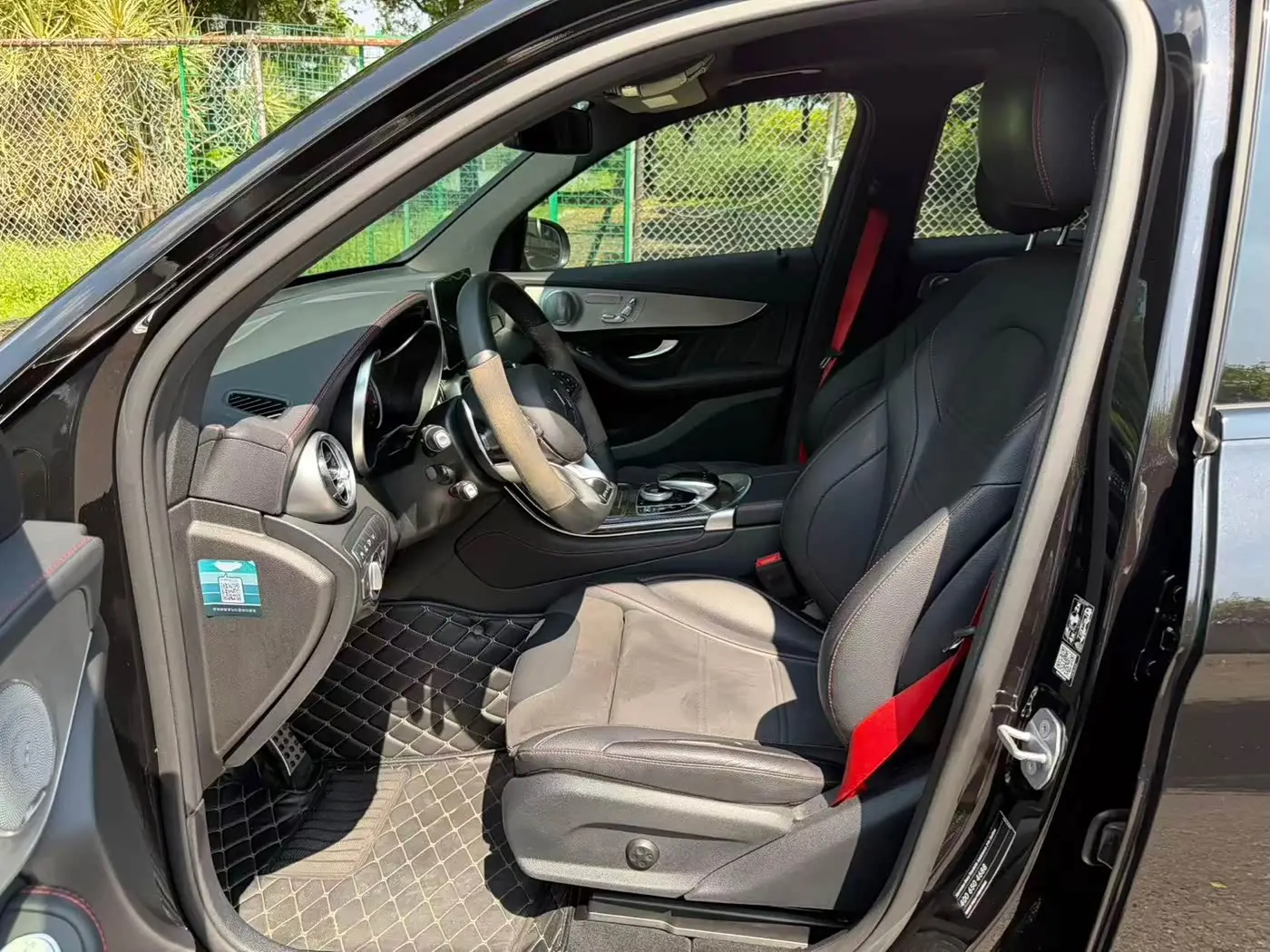 Mercedes-Benz GLC AMG 2019 — Photo 6/20