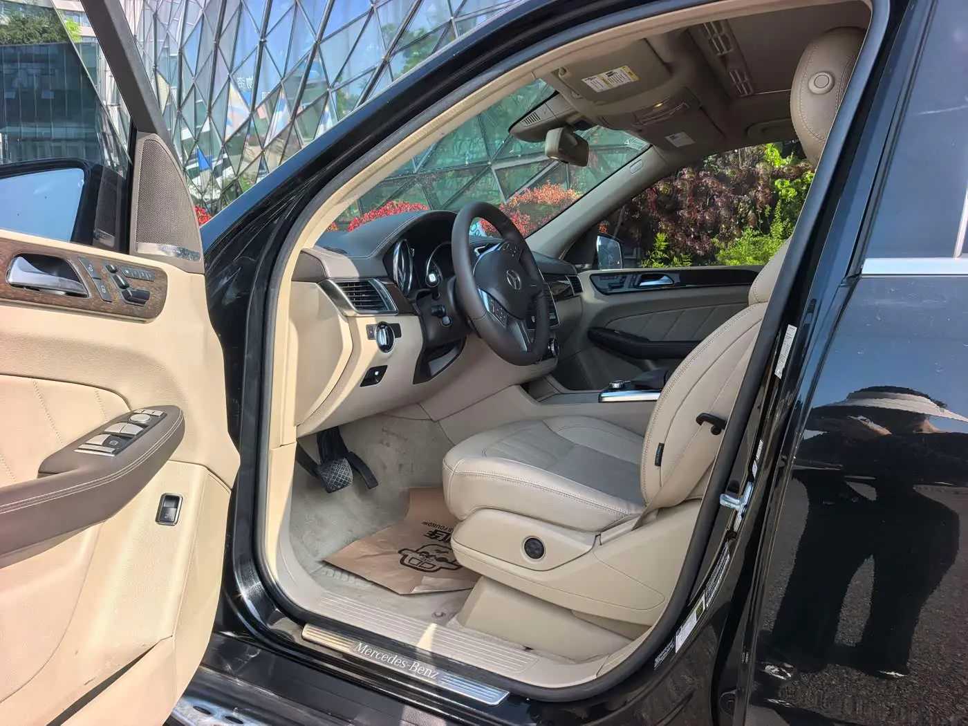 Mercedes-Benz GL-Class 2015 — Photo 4/16