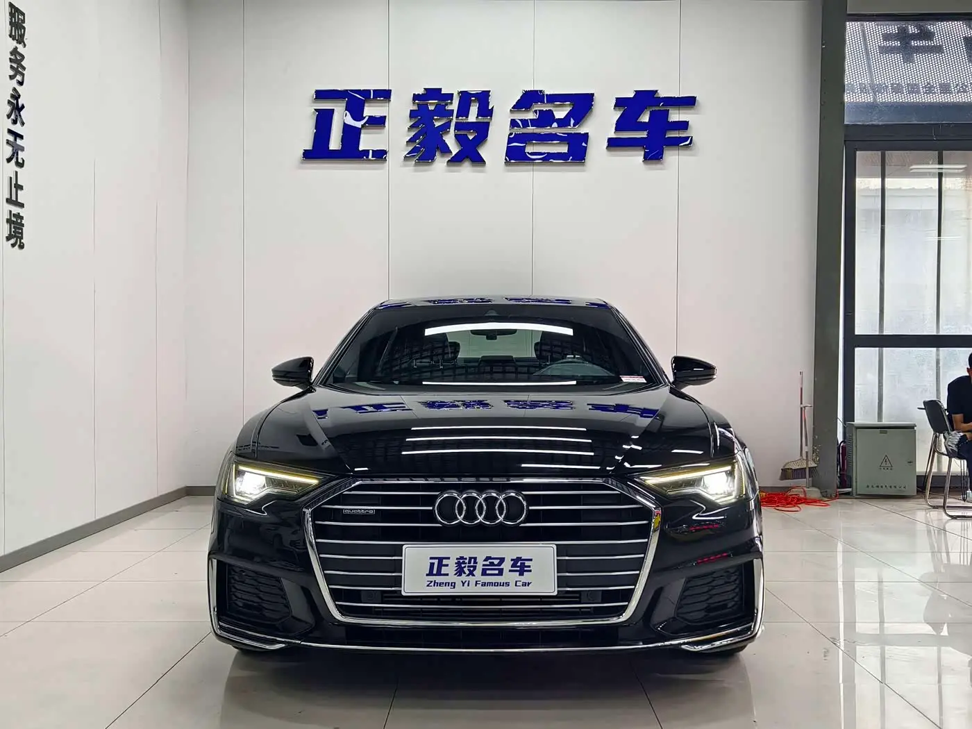 Audi A6L 2020 — Şəkil 2/9