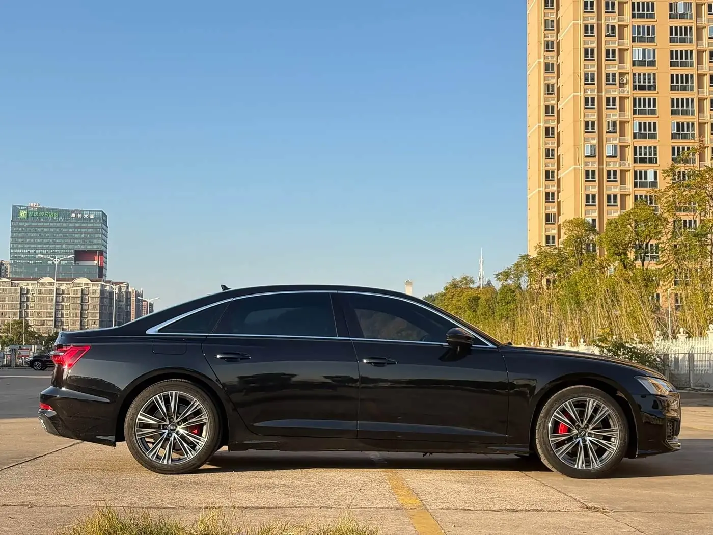 Audi A6L 2022 — Şəkil 9/9
