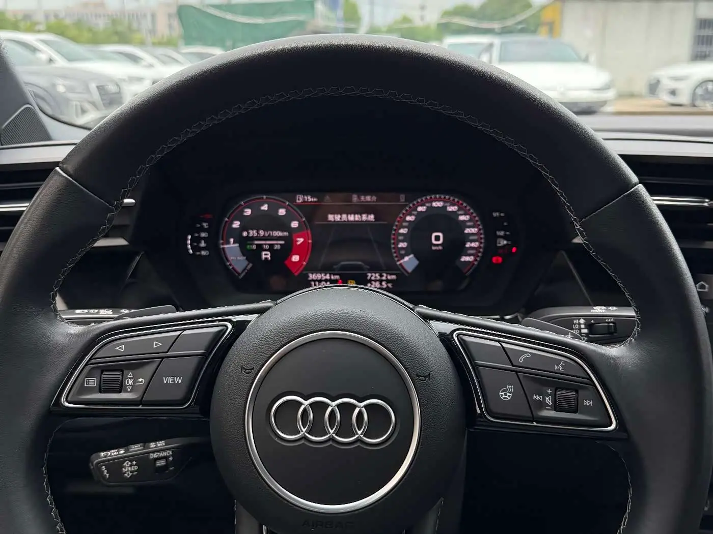Audi A3 2023 — Фото 13/16