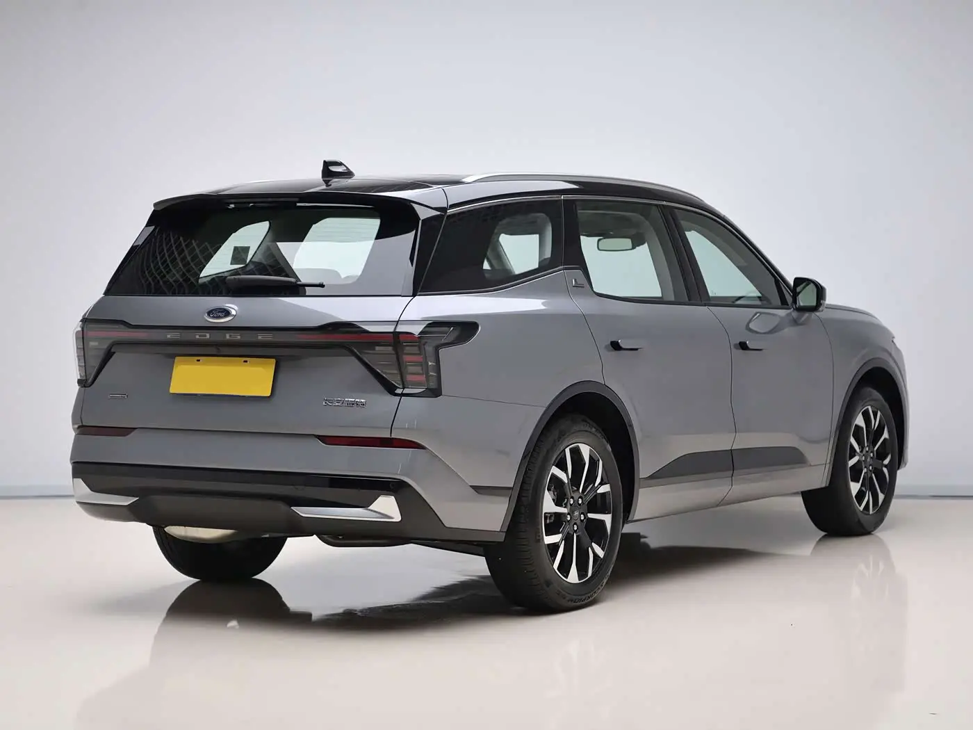 Ford Edge 2025 — ფოტო 6/16