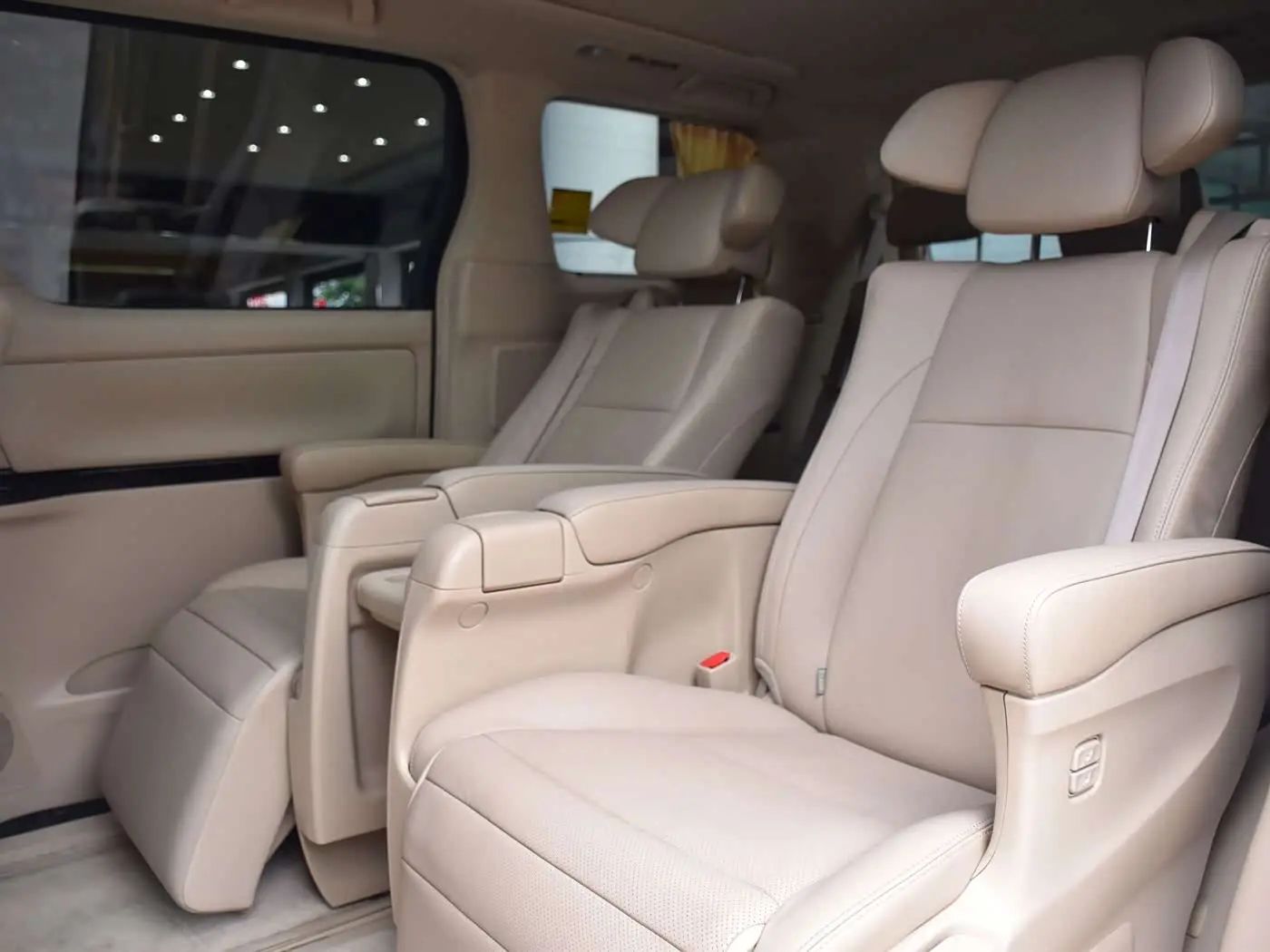 Toyota Alphard 2013 — Фото 9/20