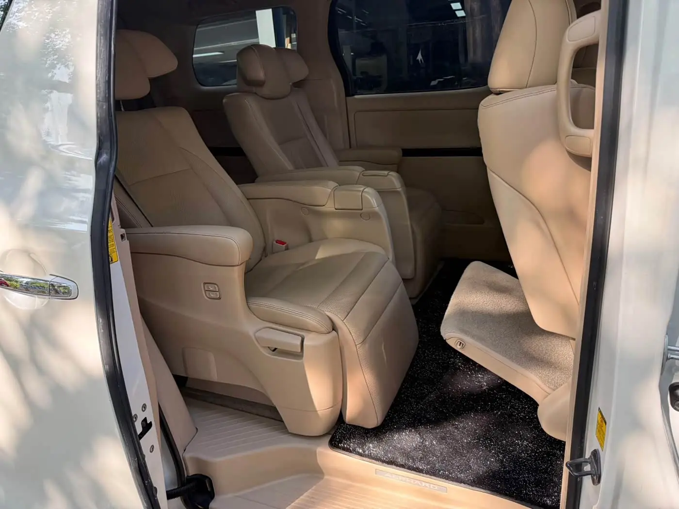 Toyota Alphard 2012 — Фото 13/20