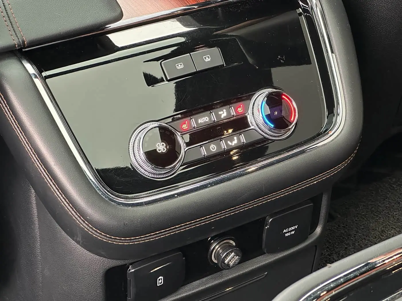 Lincoln Navigator 2020 — Фото 18/18