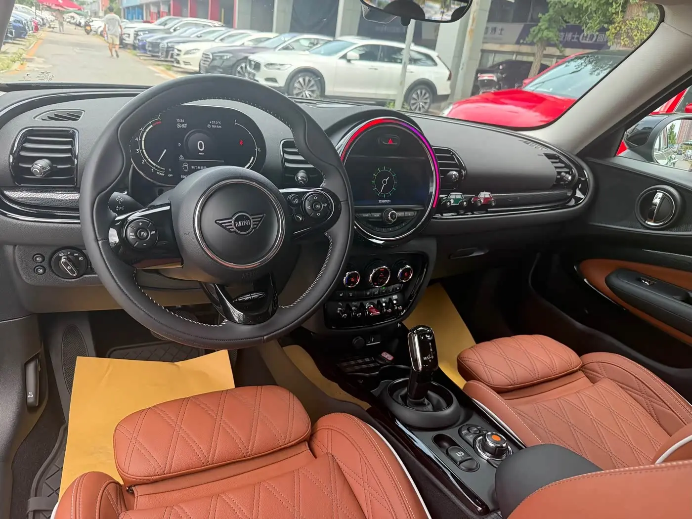 MINI CLUBMAN 2020 — Şəkil 12/16