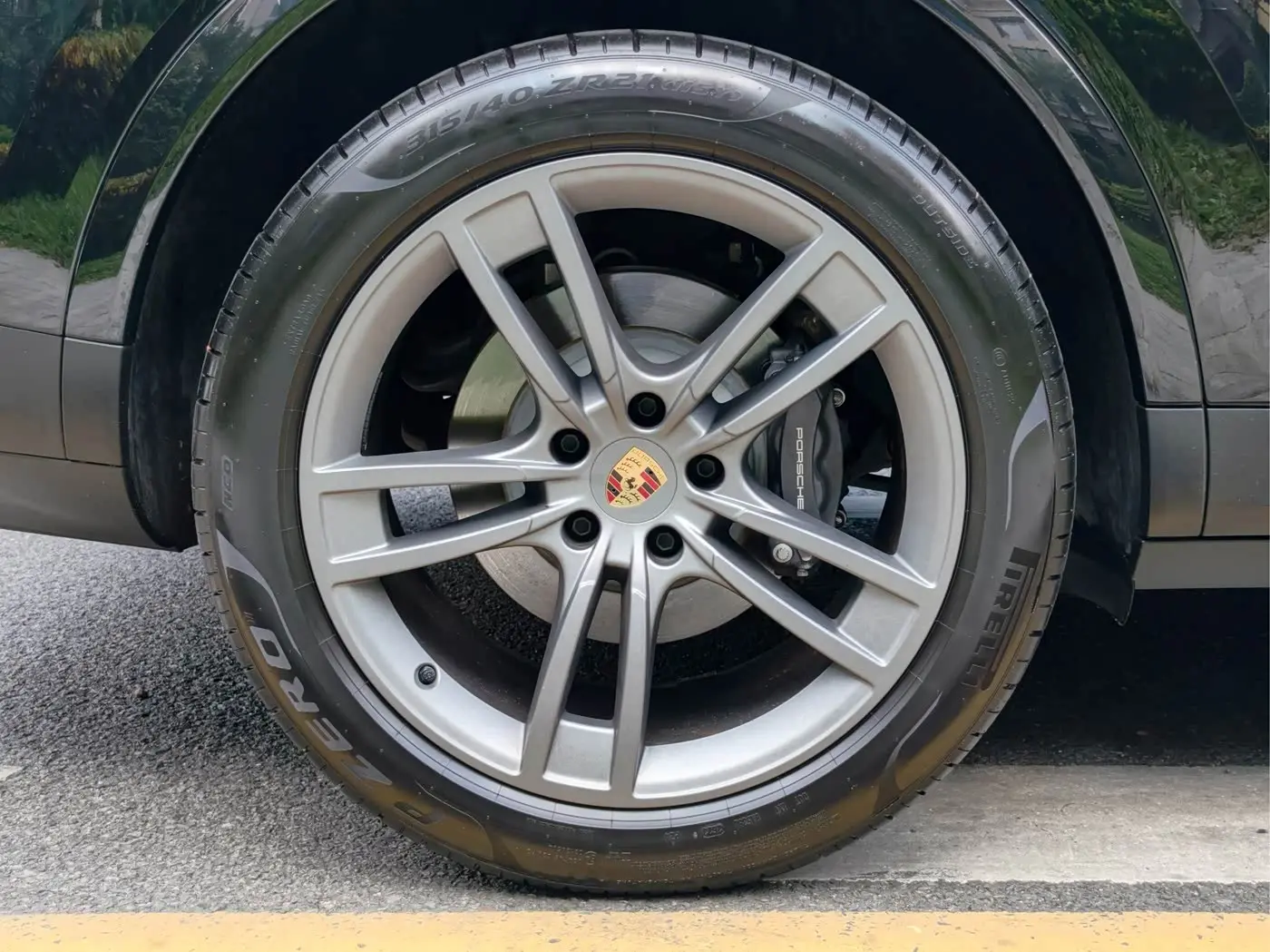 Porsche Cayenne 2023 — Photo 11/20