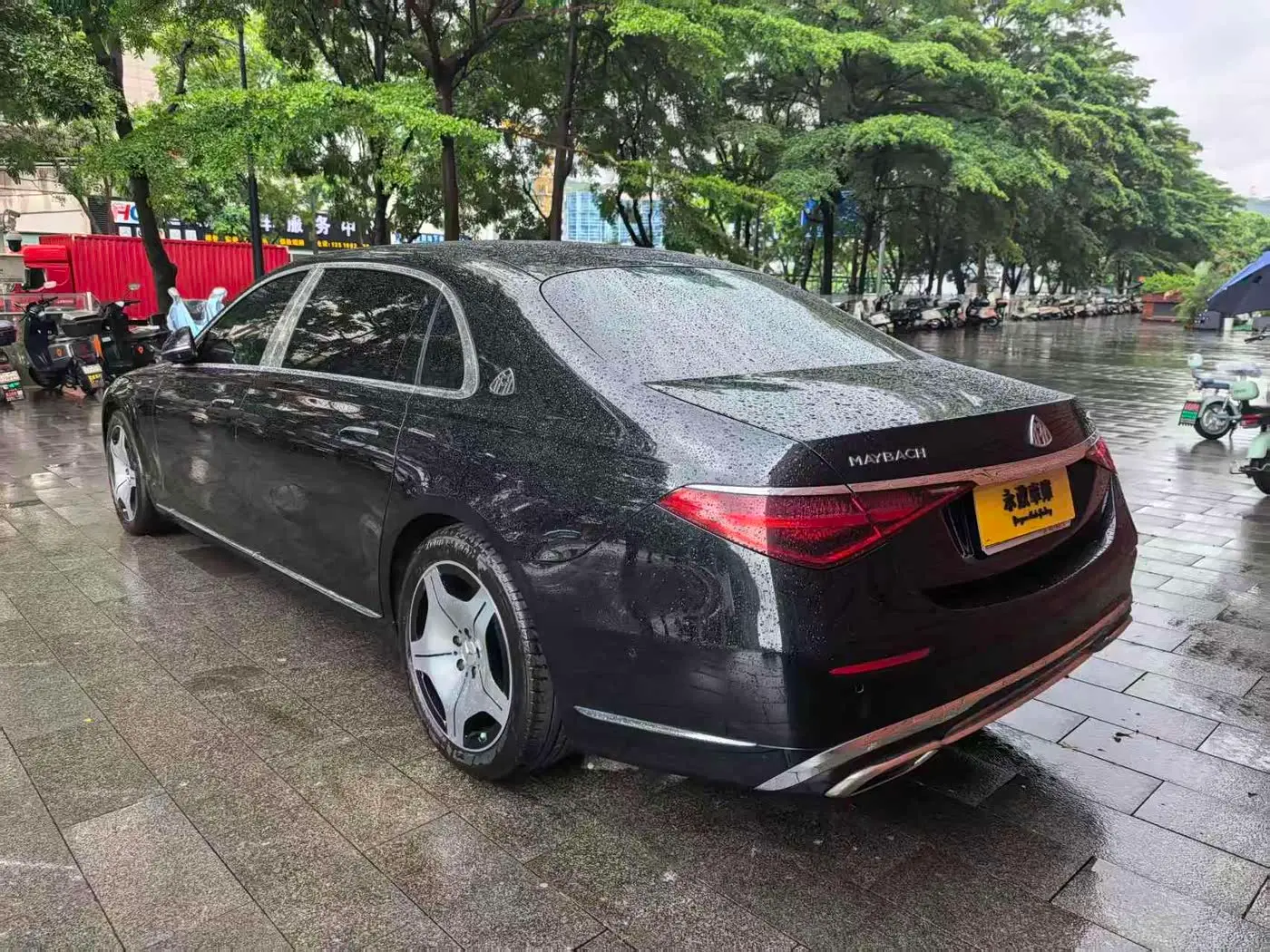 Mercedes-Benz Maybach S-Class 2022 — Фото 5/15