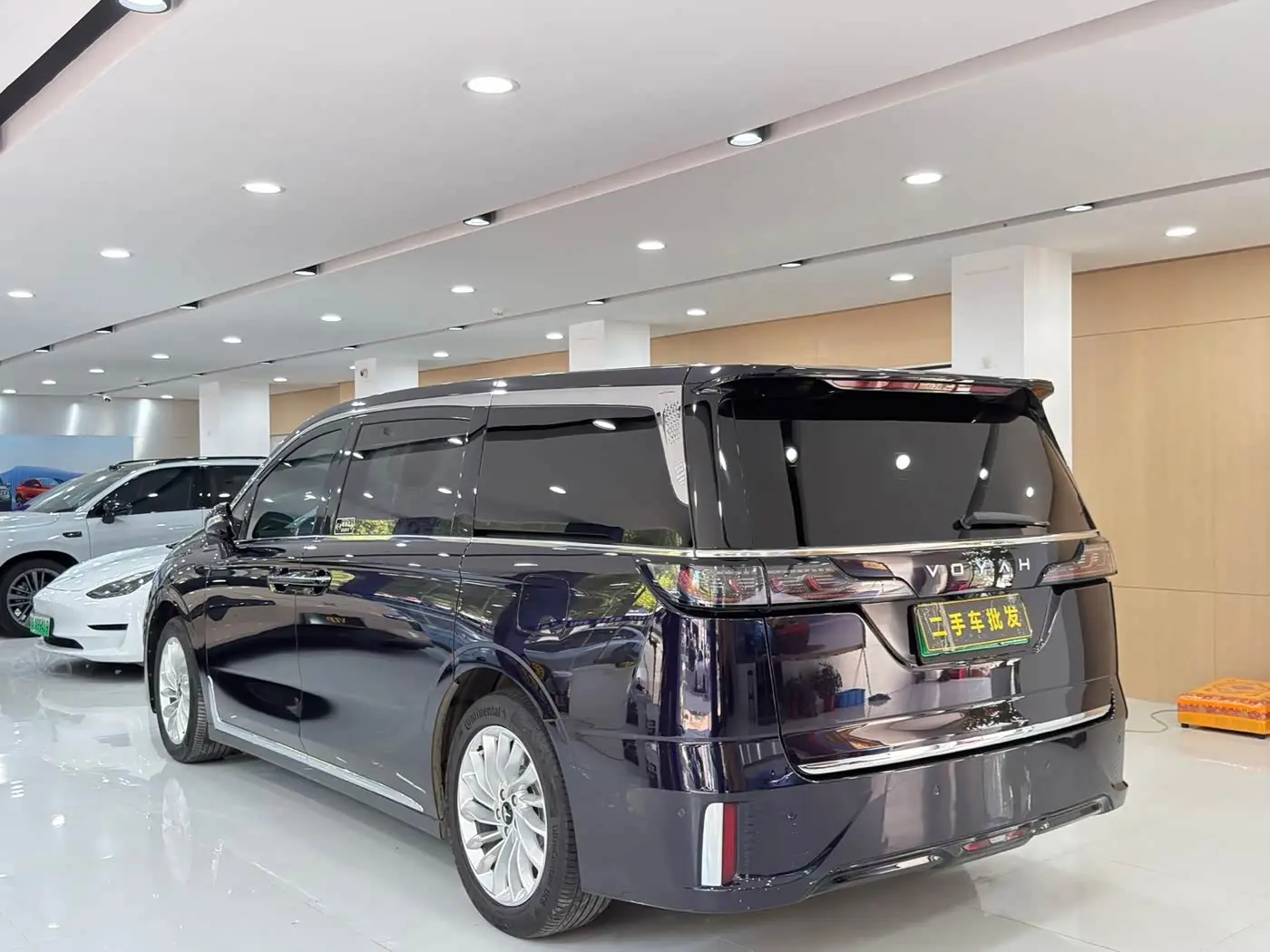 Voyah Auto Voyah Dreamer 2023 — Photo 9/16