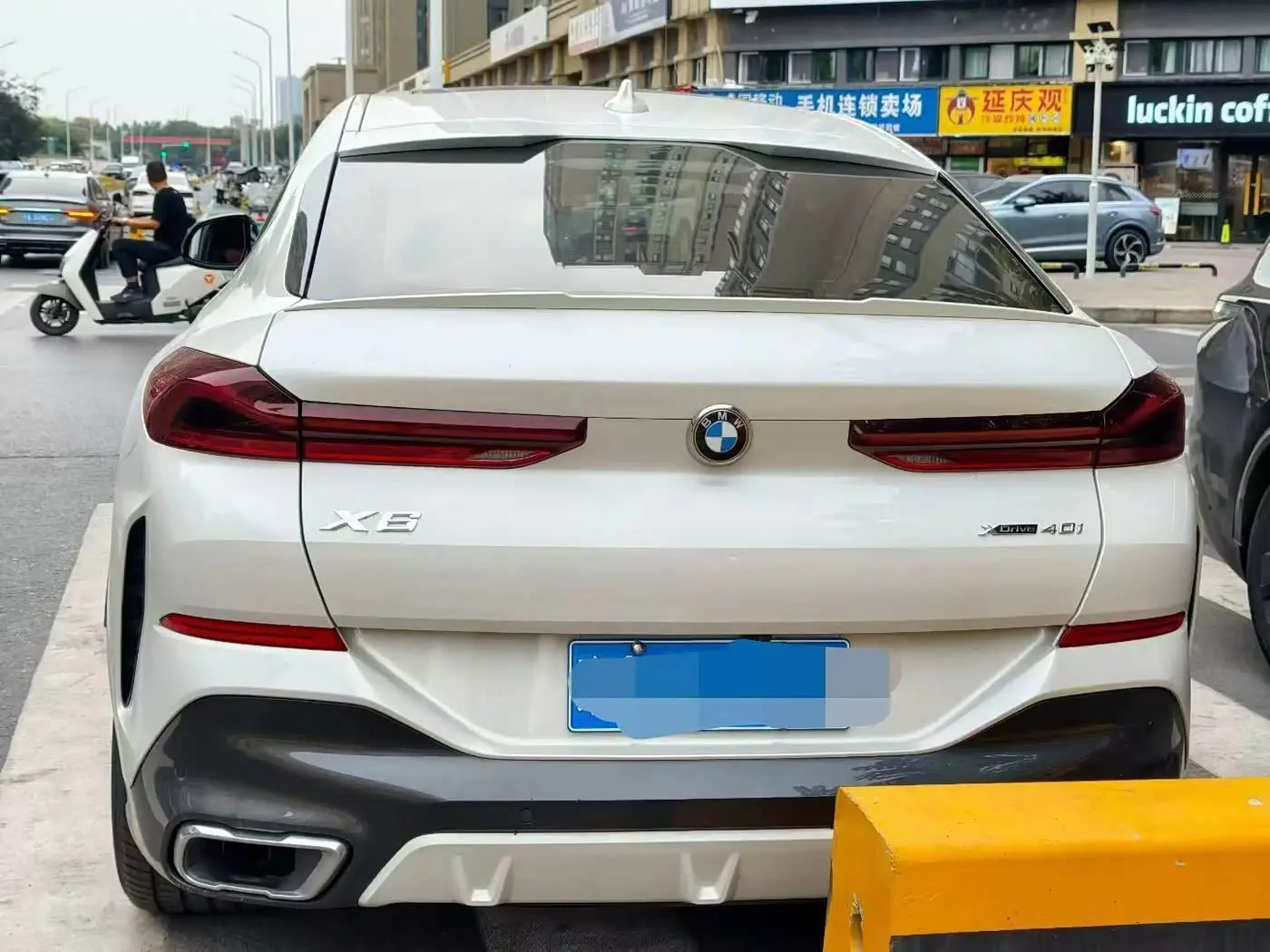BMW X6 2022 — Фото 9/9