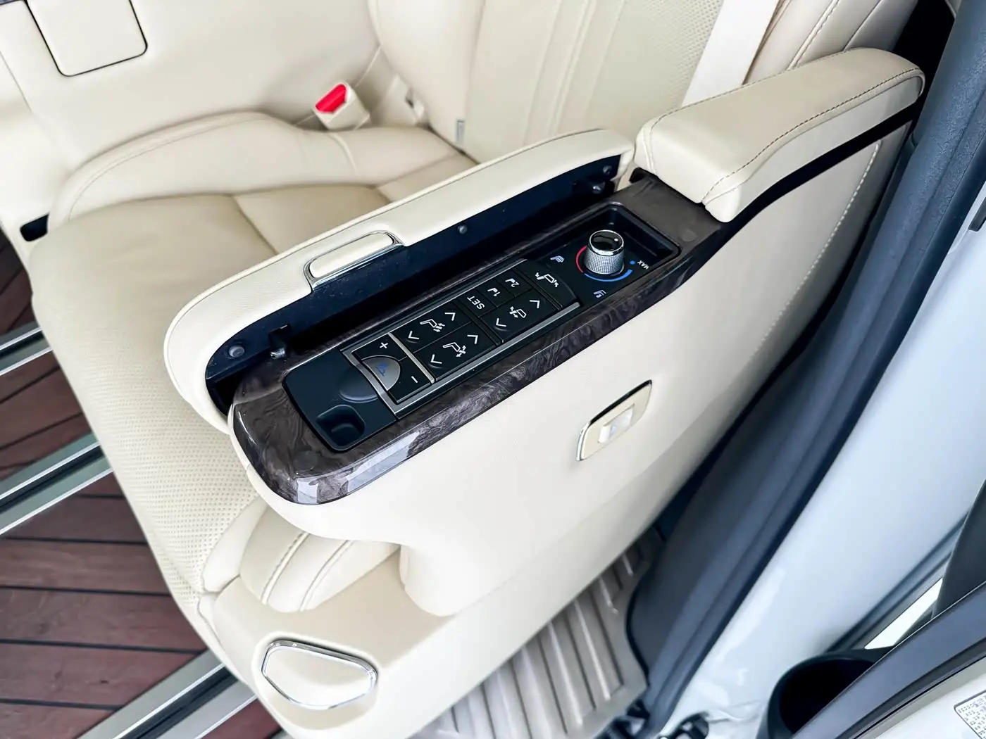 Toyota Vellfire 2021 — Фото 6/16