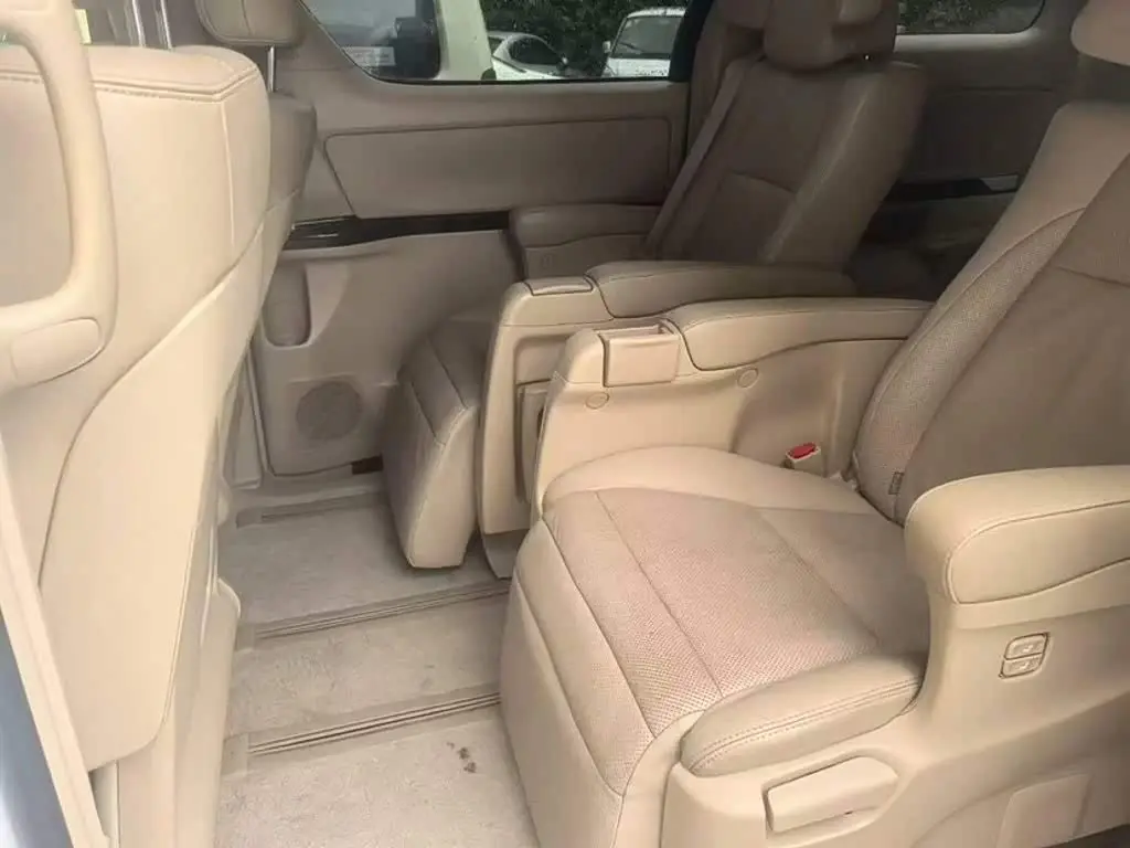 Toyota Alphard 2012 — Фото 5/9